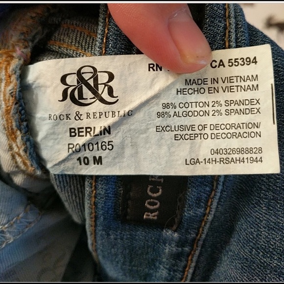 Rock & Republic Berlin Skinny Jeans - Picture 4 of 4